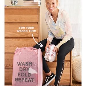 BS Victoria’s Secret Pink Pop Up Laundry Hamper